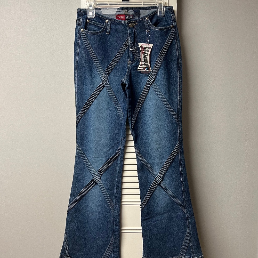 Criss Cross Jeans